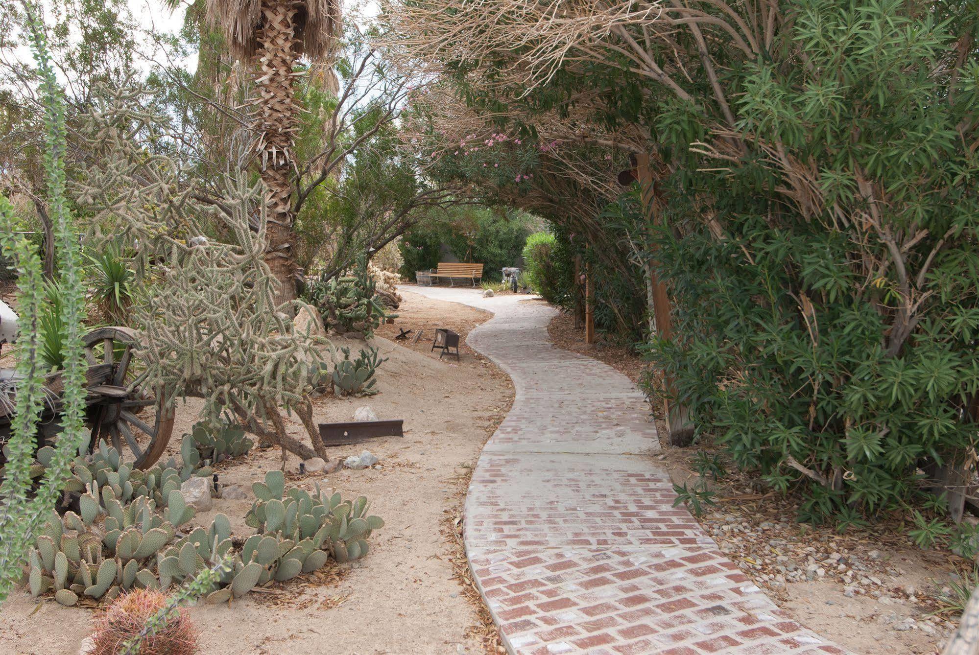 Sunnyvale Garden Suites - Joshua Tree National Park Twentynine Palms Exterior photo